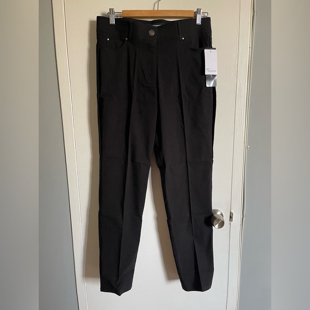 New 89th & Madison Black Comfort Waist Pants, Super Stretchy pants size 8